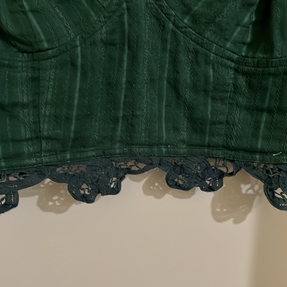 Green cropped tank - Picture 4 of 6